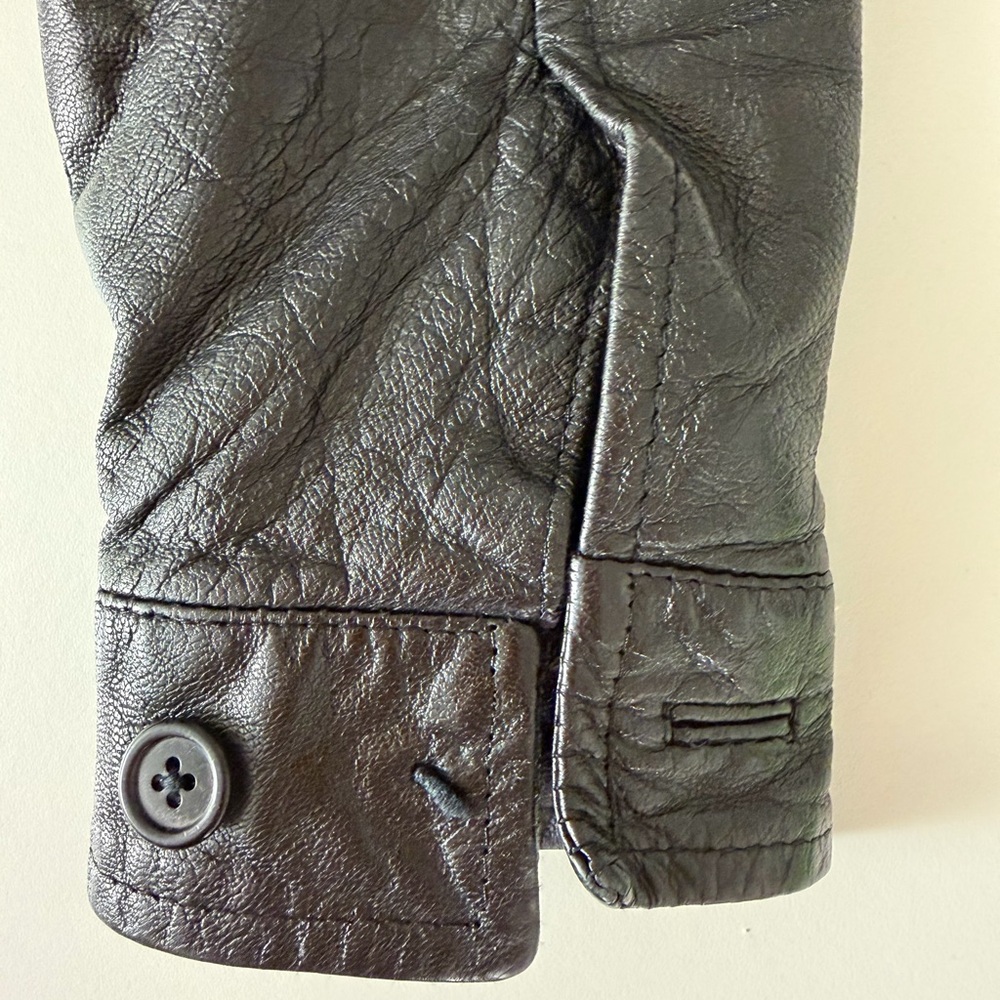 Vintage 90’s Cropped Black Leather Jacket - Picture 13 of 15